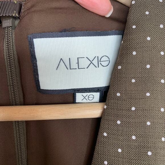 Alexis Benza Flutter-Sleeve Short Chocolate Brown Dot Mini Dress Womens XS - Picture 8 of 14
